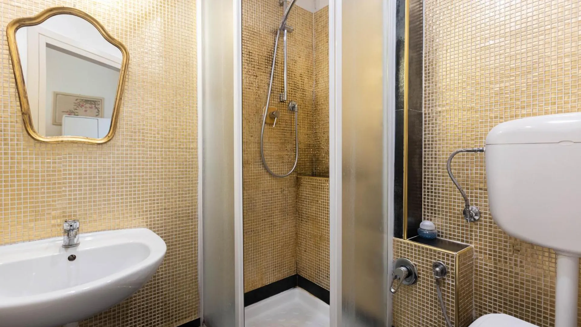 Le Stanze Nel Ghetto, Bologna By Short Holidays 0*,