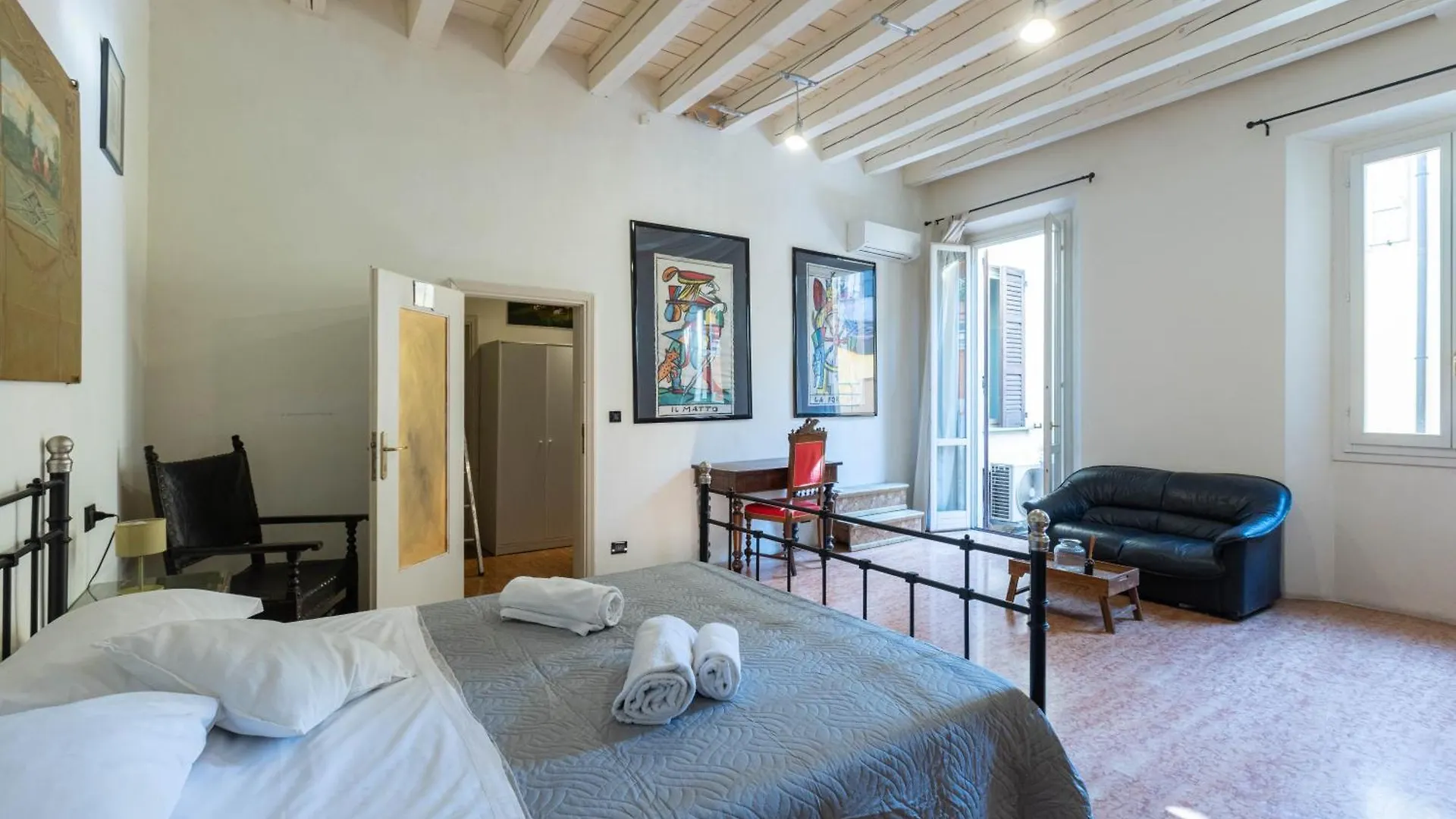 Le Stanze Nel Ghetto, Bologna By Short Holidays 0*,