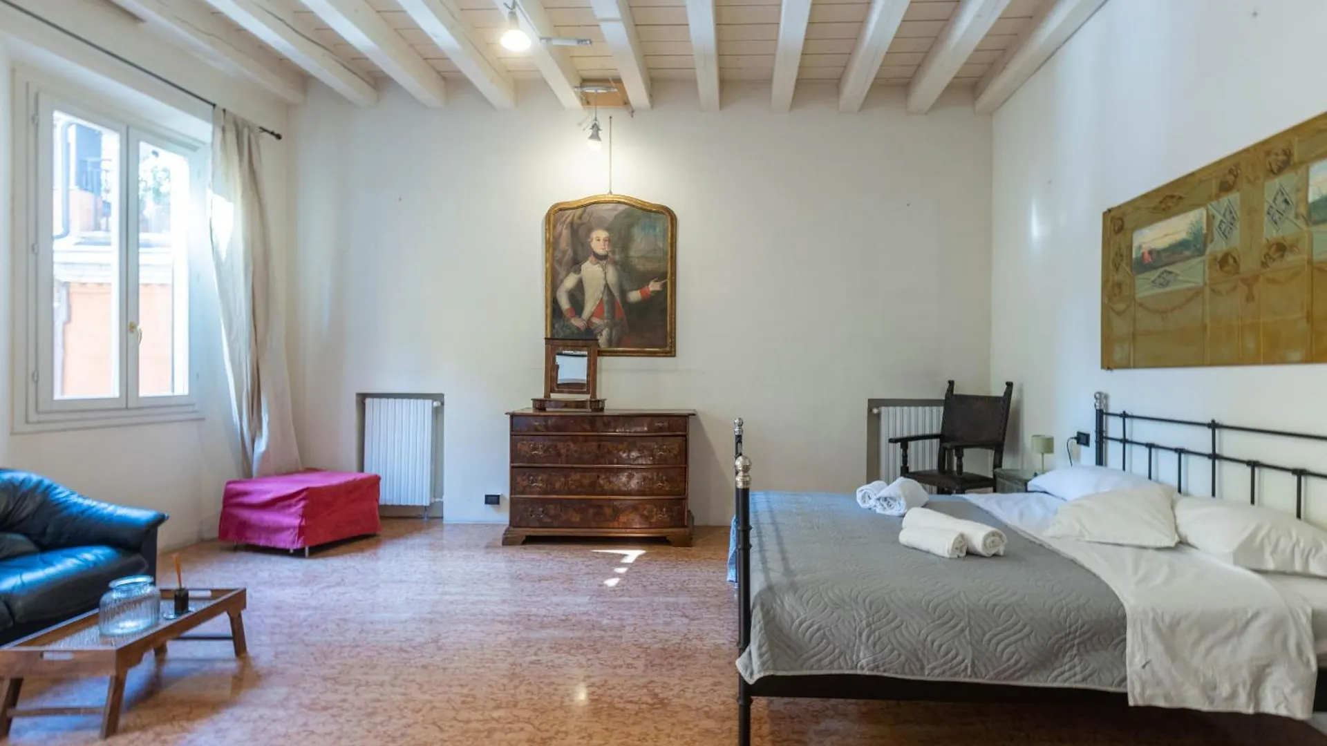Guest house Le Stanze Nel Ghetto, Bologna By Short Holidays Italy